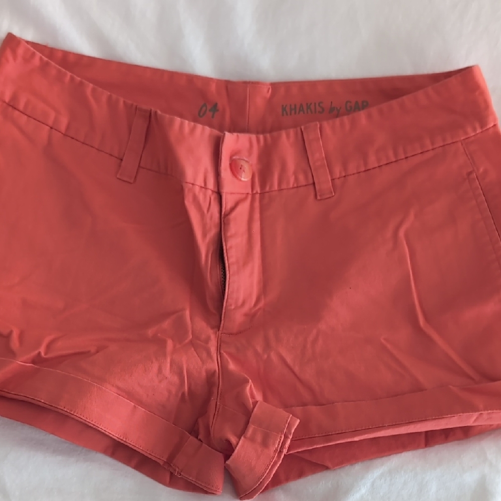 GAP Women's Coral Shorts
